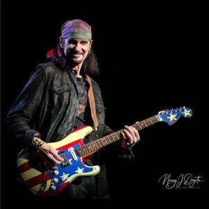 Bruce-Kulick-Guitar-American-Flag
