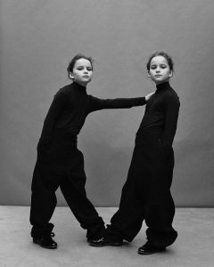 Josephine-and-Gabrielle-Sanz-Twins