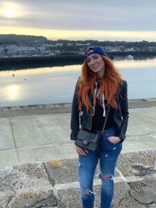 Becky-lynch-Outdoor-Without-makeup