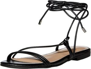 Strappy-Sandals-to-look-tall