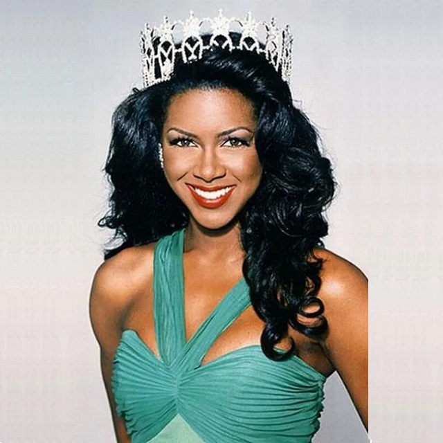 Kenya_Moore_Miss_USA_1993