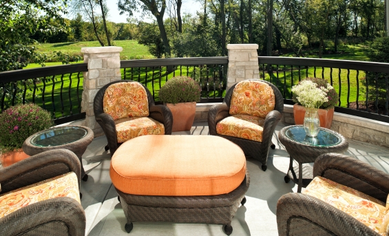 Decorate_Your_Patio_Space