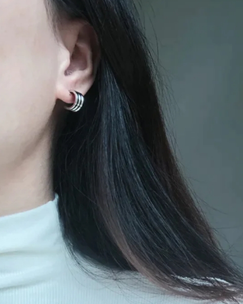 Cartilage_huggie_earrings